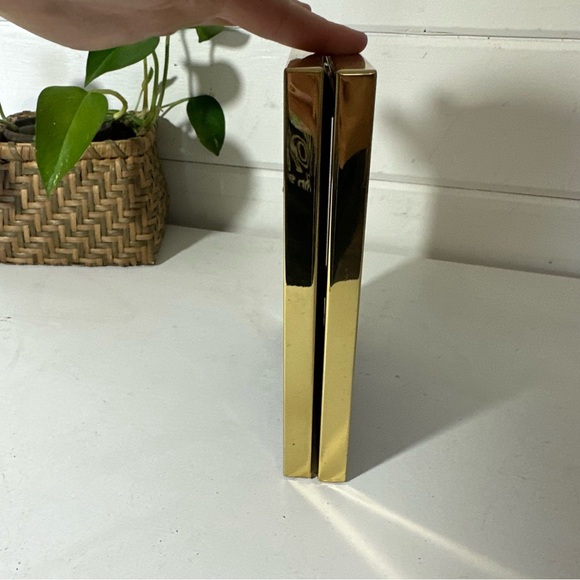 Vintage Brass Bi Fold Picture Frame | 5 x 7 - Picture 3 of 7